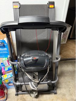 Sytiry treadmill (Gary & empire)