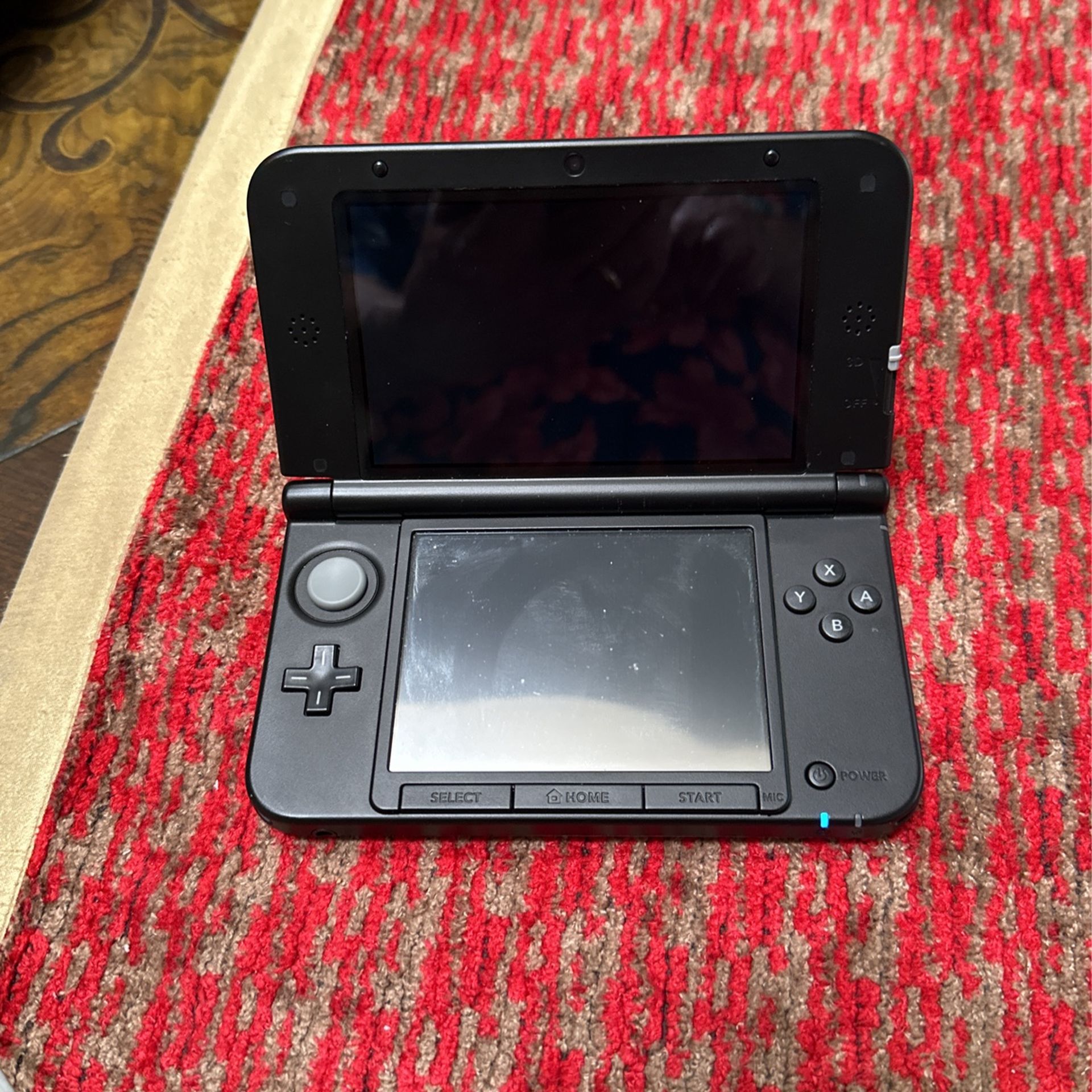 Nintendo 3DS XL RED EDITION 