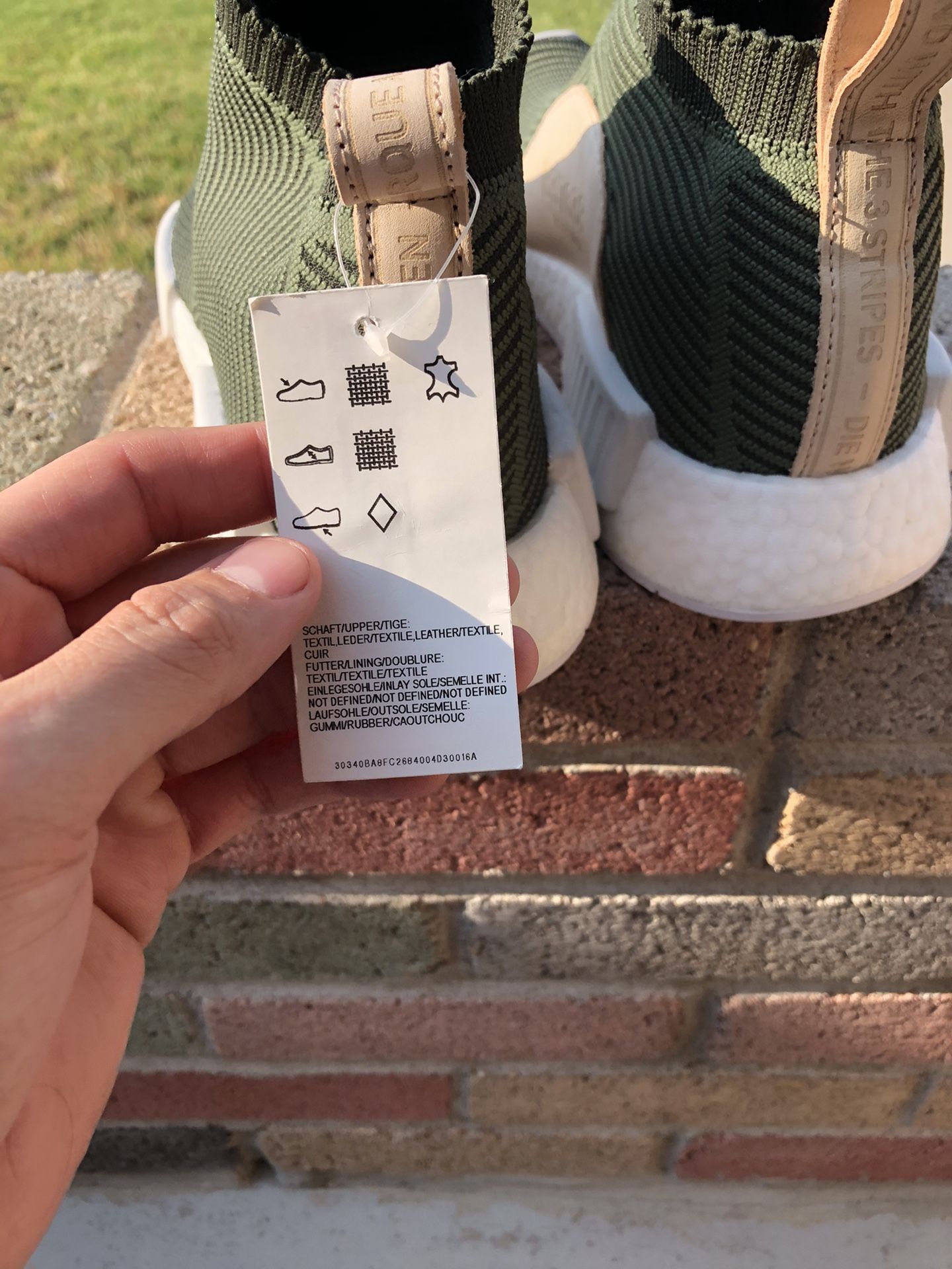 Nmd r1 primeknit night cargo size 10