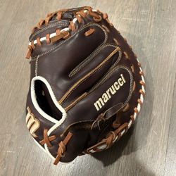 Marucci  Krewe Left Handed Catcher  Glove 