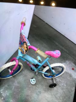 Girl bike with training wheels for 6 year olds
