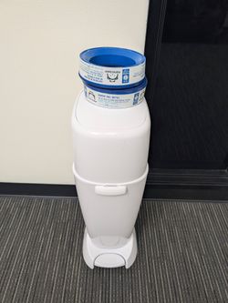 Diaper Genie Pail with Mama Bear Refills