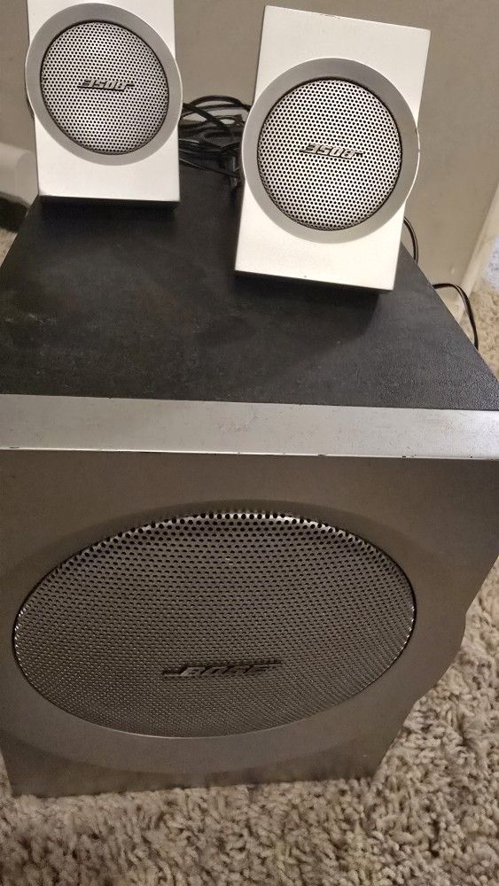 Bose Companion 3 Speakers With Subwoofer