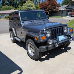 2001 Jeep Wrangler w/ 2 Tops, Half Doors, Tow Bar, No Accidents or Dents ... One Owner 