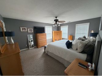 COMPLETE BEDROOM SET HONEY OAK