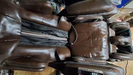 Massage Chair - Selling to make space