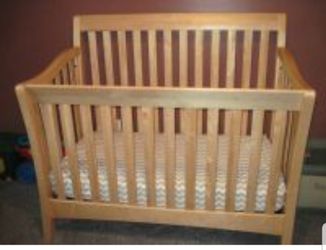 Baby Cache Uptown Lifetime Convertible Crib natural for Sale in Roy WA OfferUp