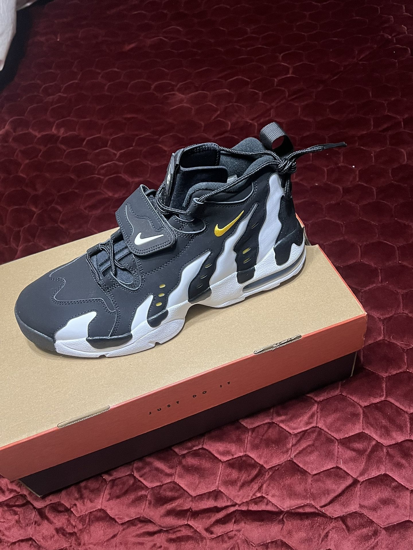 Nike Air DT96 Deion Sanders DS SZ 11 $170