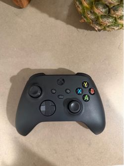 Xbox Series X|S Wireless Controller - Carbon Black: USB-C, Bluetooth Compatible