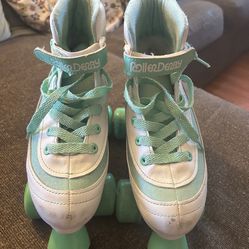 Great Condition Lightly Use Skates Size Youth 4 $25