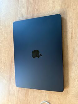Apple MacBook Laptop Midnight