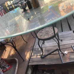 Glass Table And Chairs 