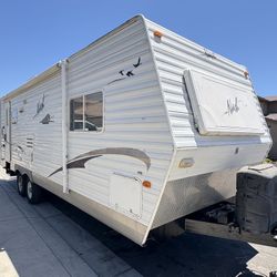 2007 Nash 27 Ft Travel Trailer With Slide