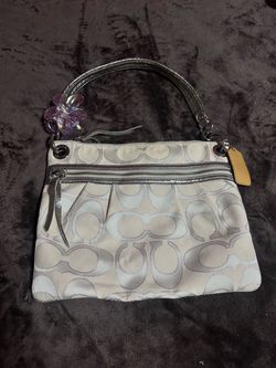 Authentic Coach Poppy Signature Grommet!