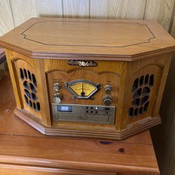 Antique radio CD and photograph