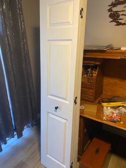 36” Bifold Doors