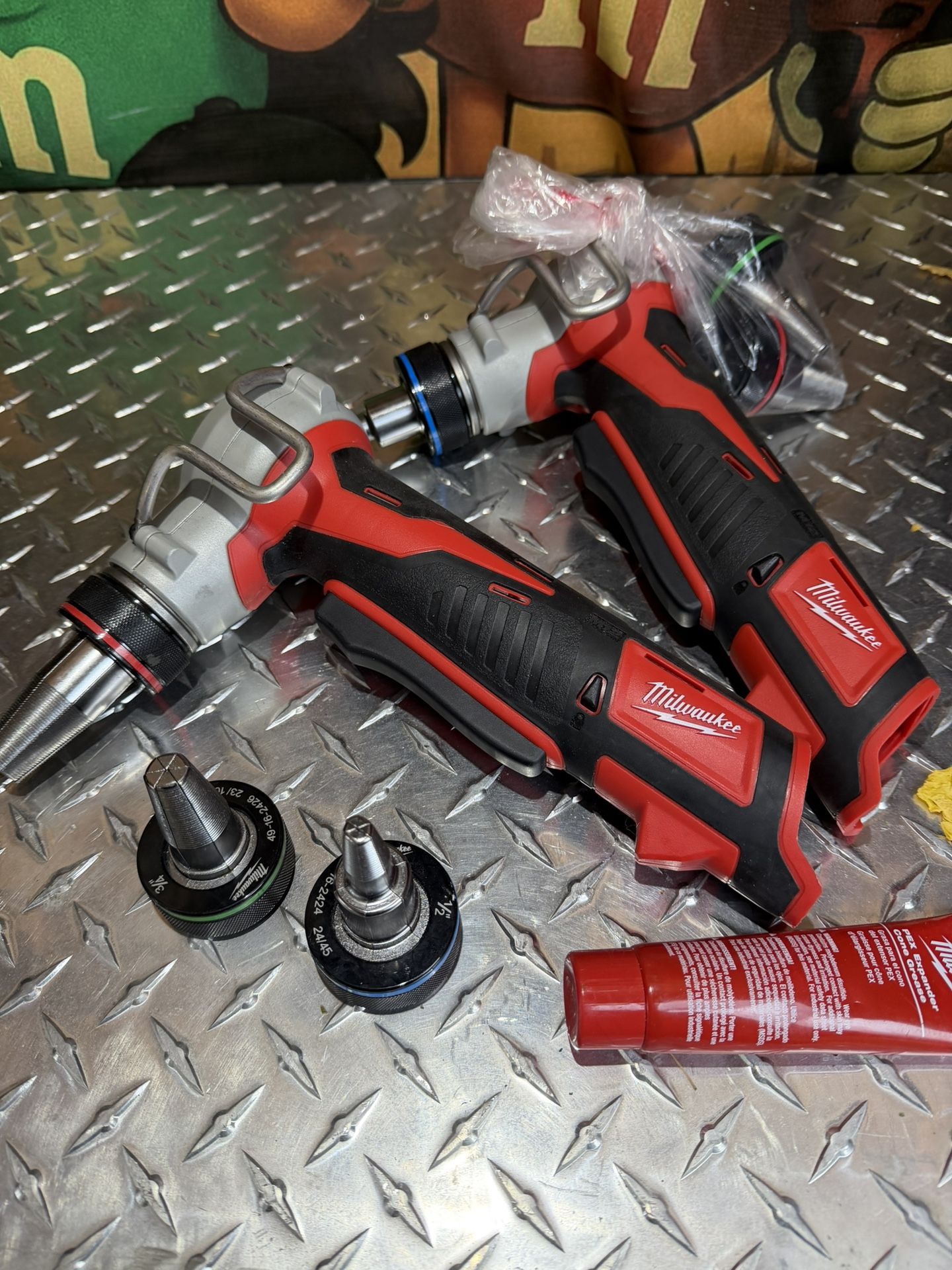 Milwaukee Pex Gun