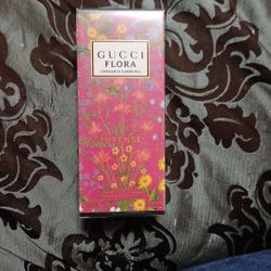 Gucci Flora Intense