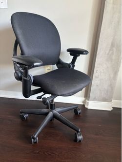 Steelcase Leap ergonomic office chair