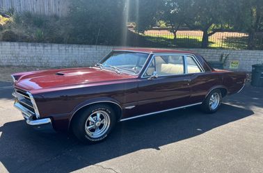 Classic 1965 Pontiac GTO 2D Coupe