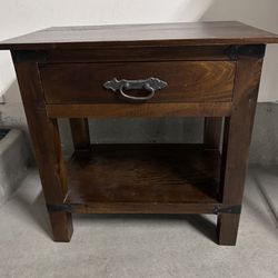 Accent table 
