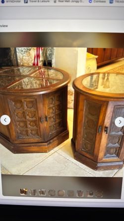 2 round wooden end tables