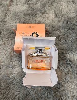 New With Tags Boxed Sex in the City Naked Eau de Parfum Spray 3.3 Oz (100 ml)