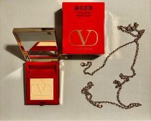 Valentino Go-Clutch Perfecting Powder Compact
