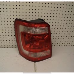 2008 2012 FORD ESCAPE LEFT SIDE TAIL LIGHT OEM