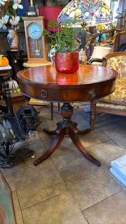 Antique Beautiful Round leather top entry table