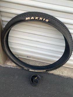 Maxxis crossmark mountain bike tire and tube