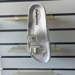 Flat Women’s Sandals 