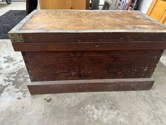Vintage tool chest