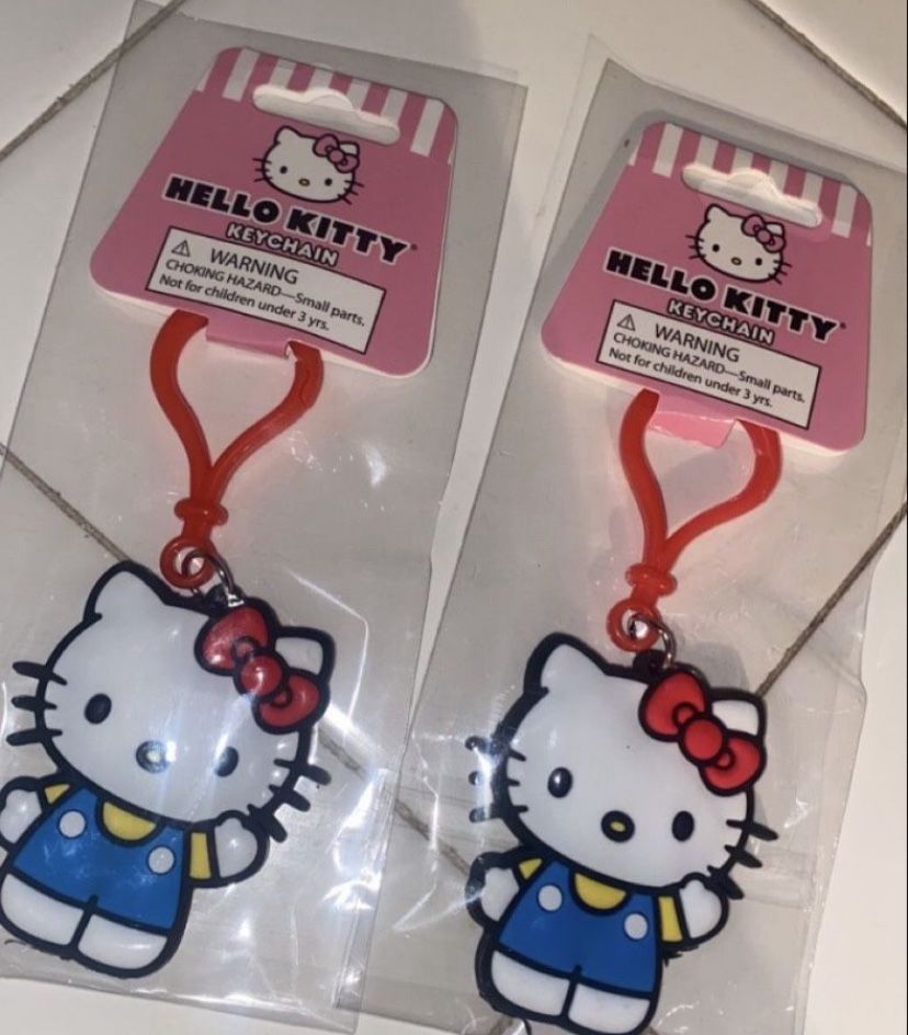 Hello Kitty Keychain