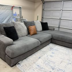 Sectional Sofa 