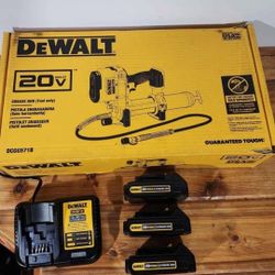 Dewalt 20V 'Max XR' Grease Gun, Batteries, Charger