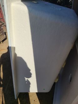 Fiber glass bathroom tub