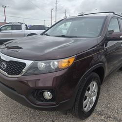 2013 Kia Sorento From $ 990 Down 