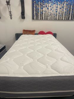 Twin mattress