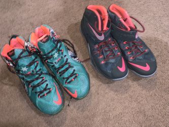 ONLY 2 PAIR LEFT!! Men’s Sneakers **READ DESCRIPTION!!**