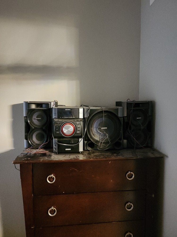 Sony Stereo System