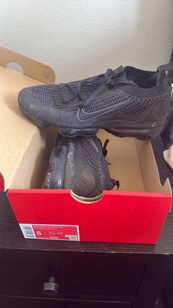 Nike size 8 boys
