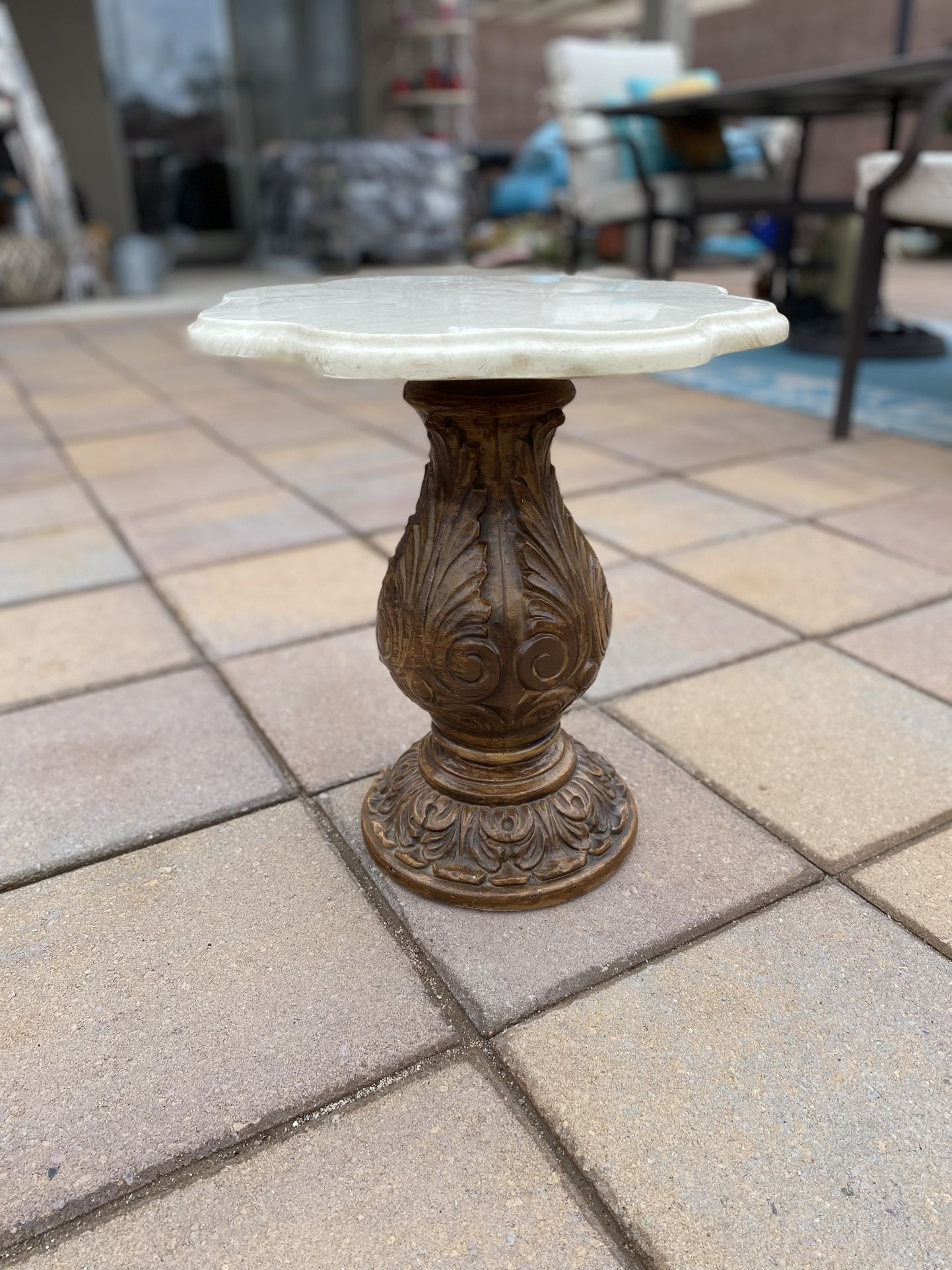 Vintage MCM Marble Top Accent End Side Table Plant Stand Leaf Base Mid Century Modern