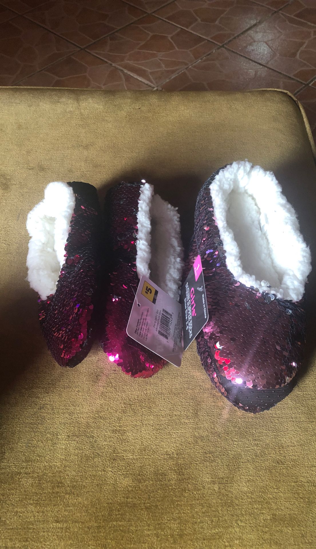 Girls slippers