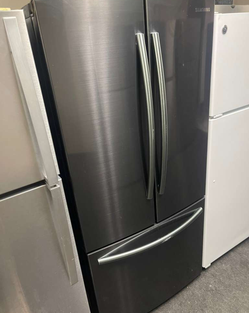 Deal on Samsung 3‑Door Refrigerator — Black Stainless, Clean Interior