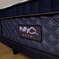 Like New King Puffy Royal Hybrid Mattress!!