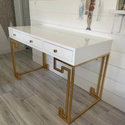 Z GALLERY- White & Gold Desk.