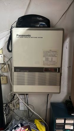 Panasonic 616 Phone System With 5 Phones 