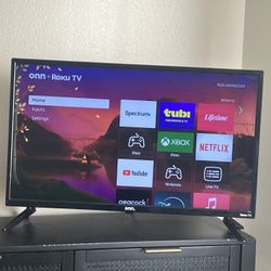 32” inch Onn. Roku TV with remote