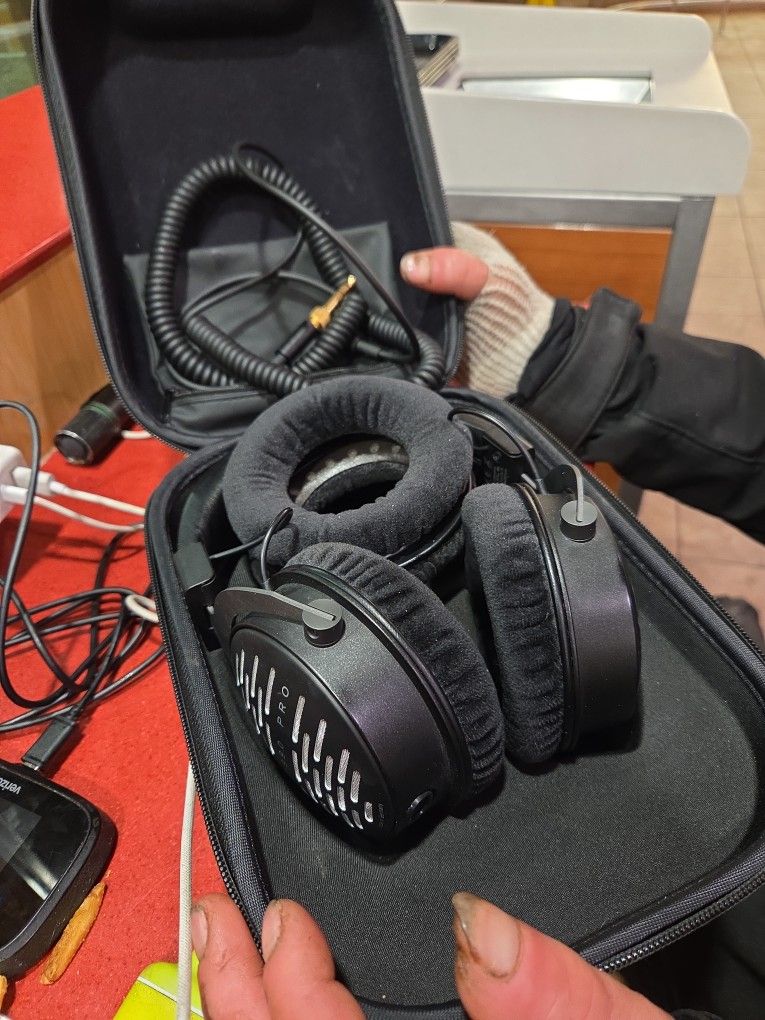 Beyerdynamic  Head Phones